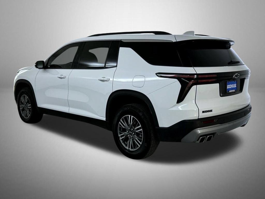 2025 Chevrolet Traverse LT - Photo 8