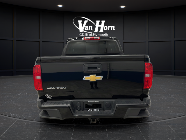Used 2015 Black Chevrolet Z71 image 6