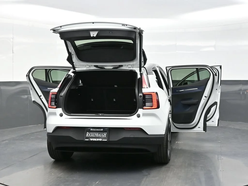 New 2026 Crystal White Volvo Twin Motor Performance Ultra image 54