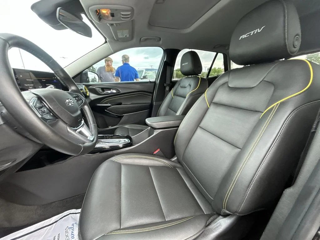 Used 2025 Black Chevrolet ACTIV image 17