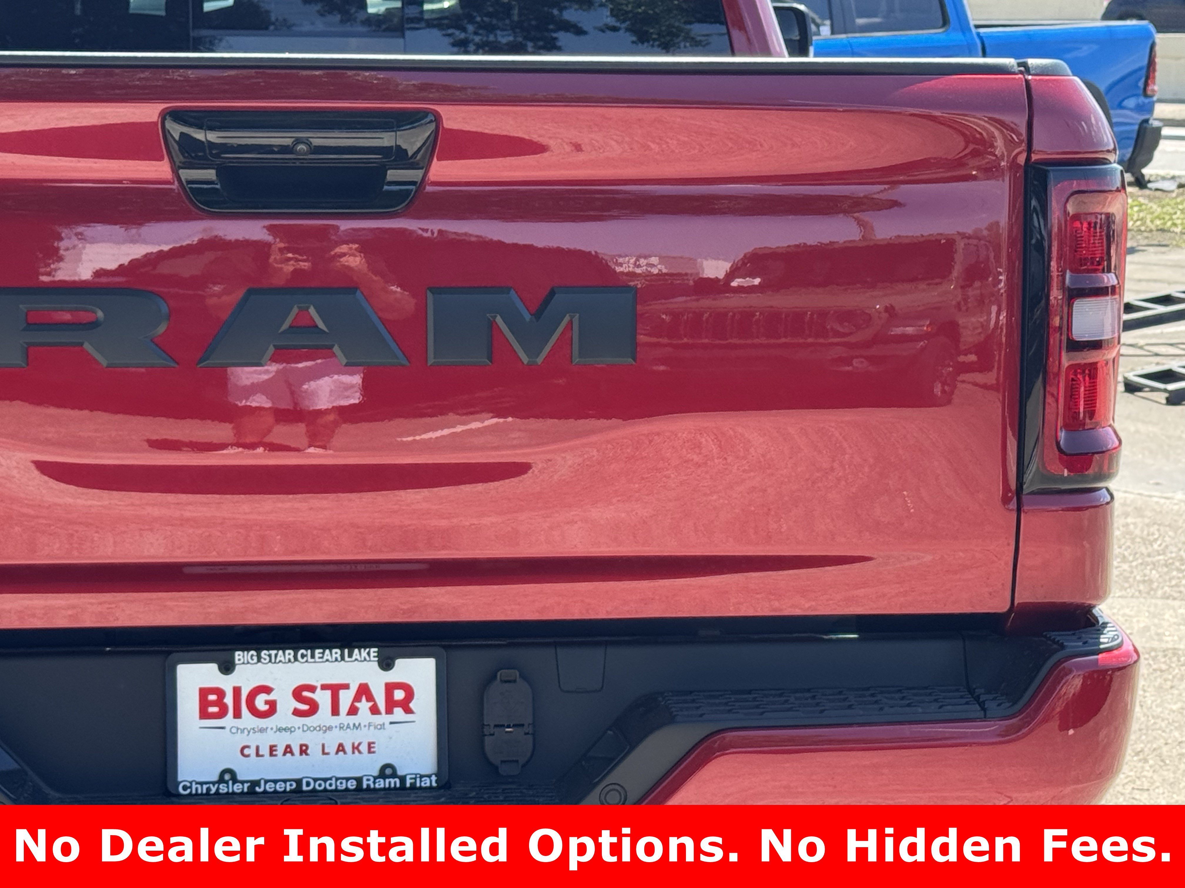 New 2026 Molten Red Pearl-Coat Exterior Paint RAM Lone Star image 9