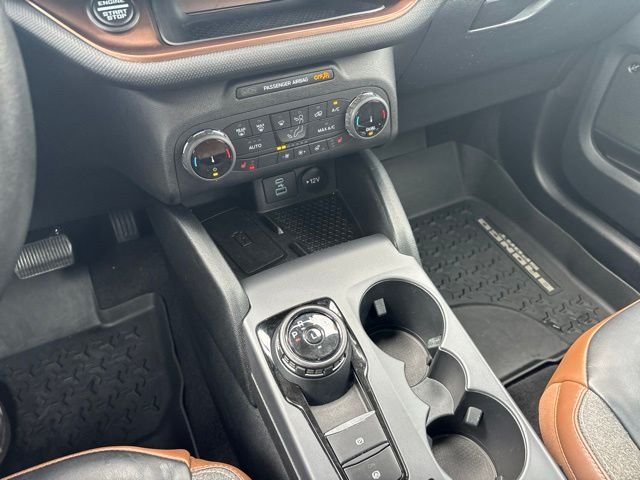 Used 2022 Red Ford Outer Banks image 27