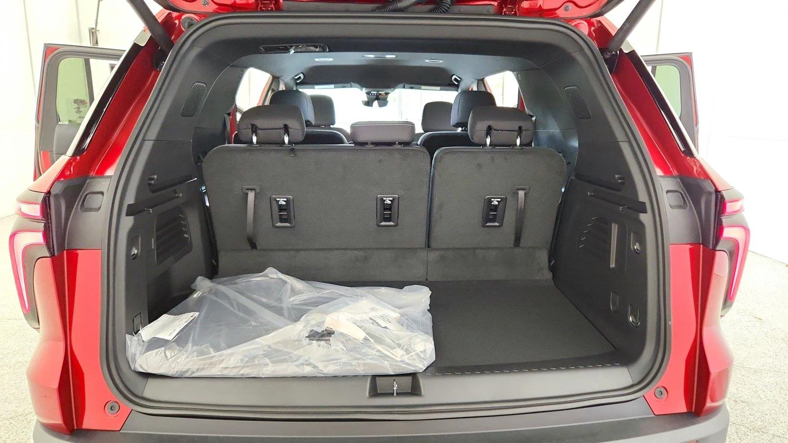 2026 Chevrolet Traverse LT - Photo 40