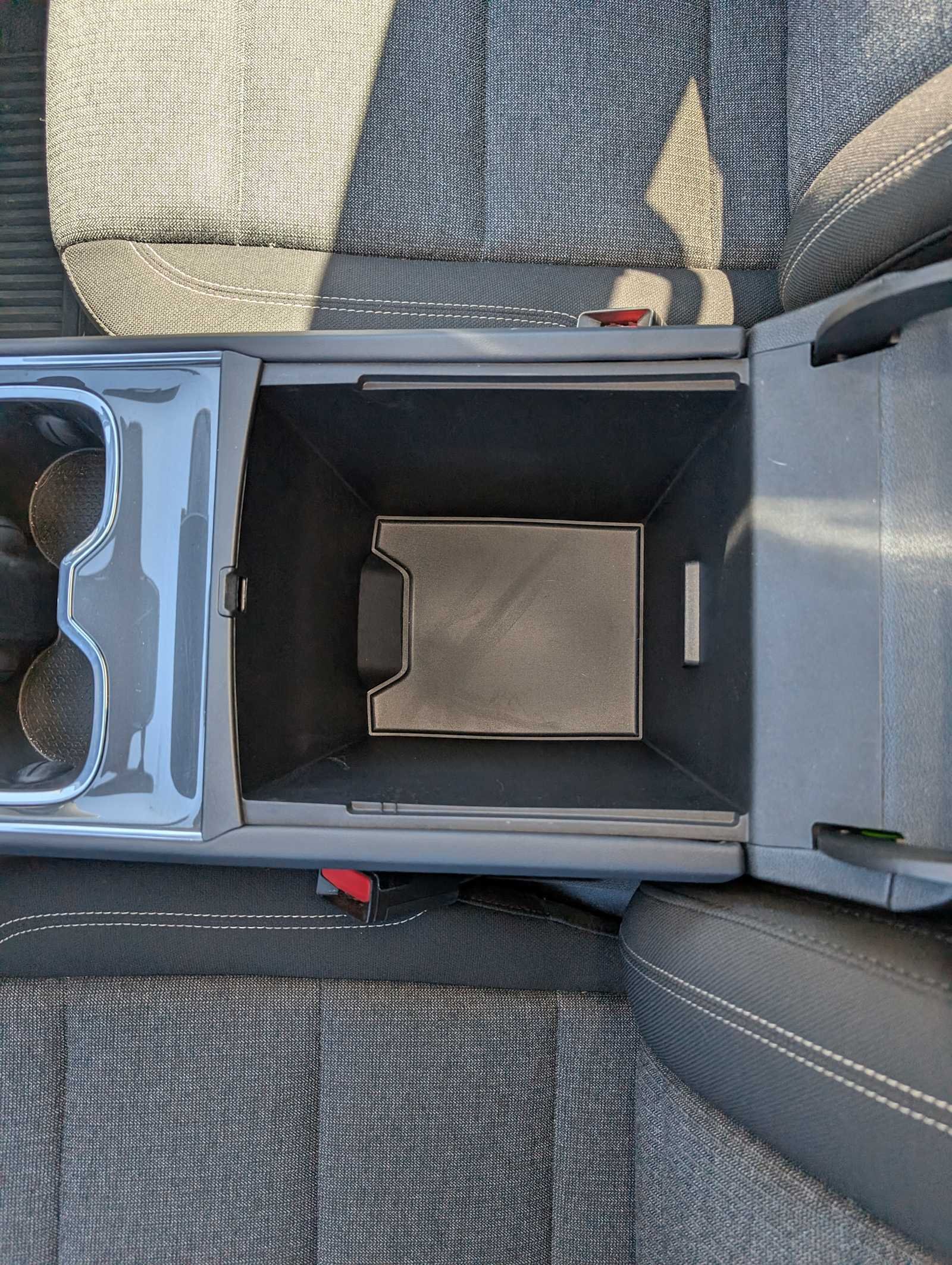 2025 GMC Acadia Elevation - Photo 15