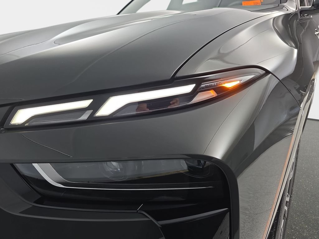 New 2027 Dravit Grey Metallic BMW xDrive40i image 32