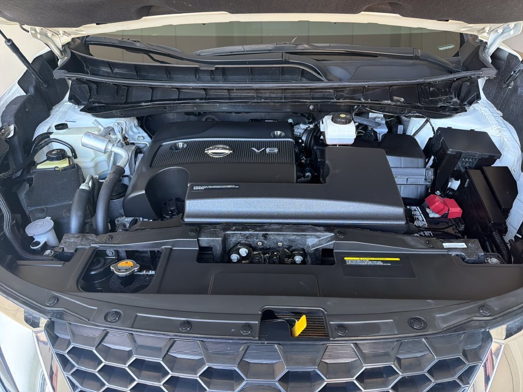 Used 2023 Pearl White Nissan SL image 32