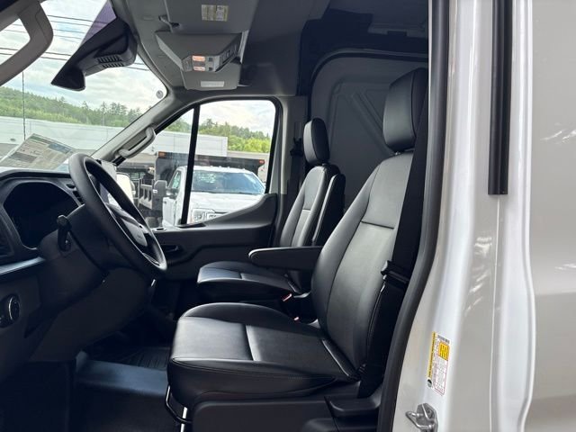 New 2026 Oxford White Ford Base image 11
