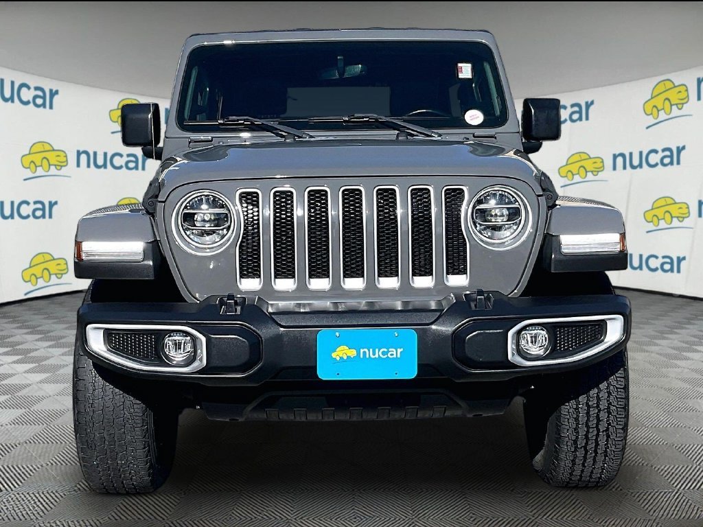 Used 2021 Gray Jeep Unlimited Sahara image 2