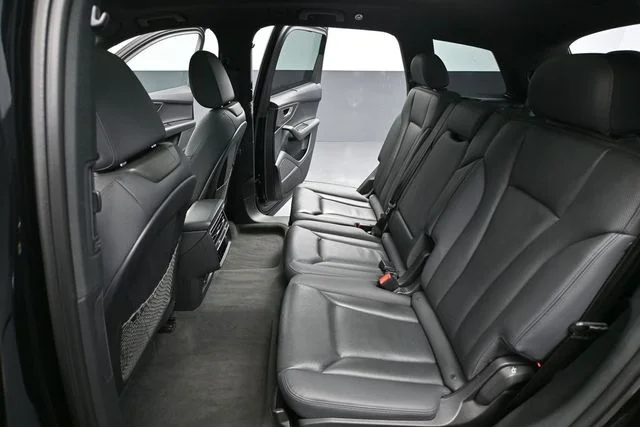 Used 2022 Black Audi 55 Premium Plus image 32