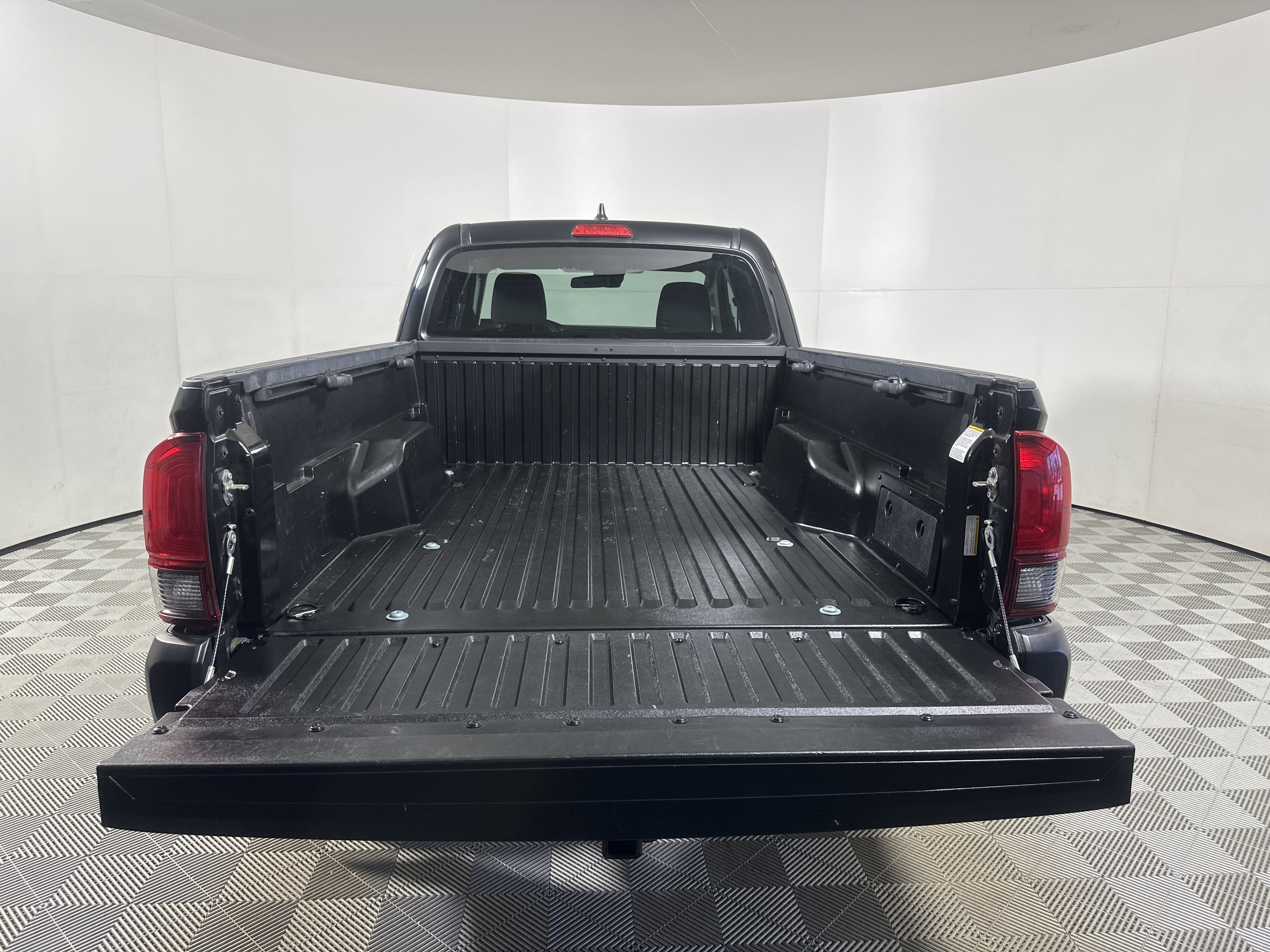 2020 Toyota Tacoma SR - Photo 23