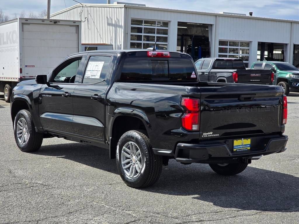 New 2026 Black Chevrolet LT image 33