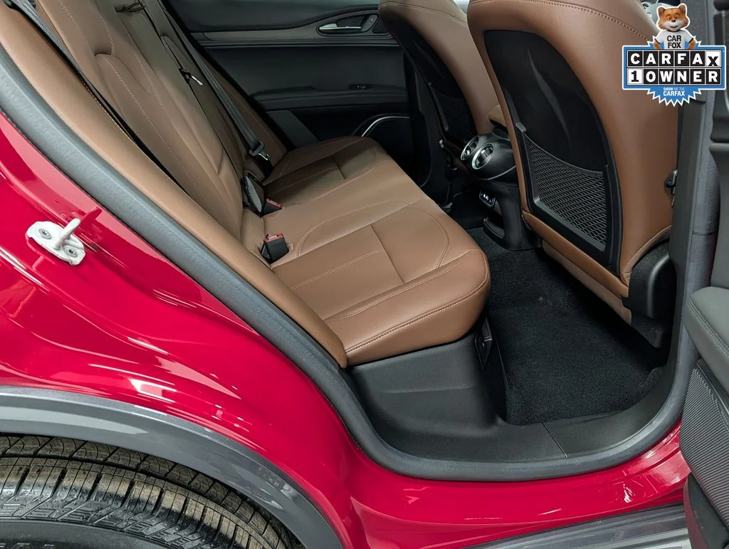 Used 2023  Alfa Romeo Ti image 27