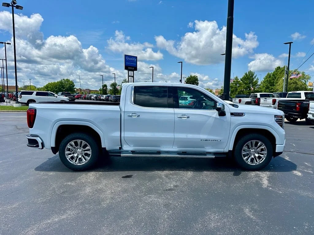 2026 GMC Sierra 1500 Denali - Photo 2