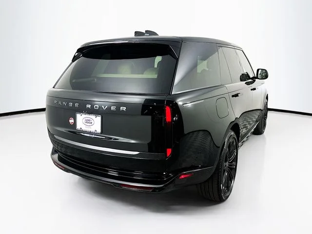 Certified Used 2025 Santorini Black Land Rover SE image 5