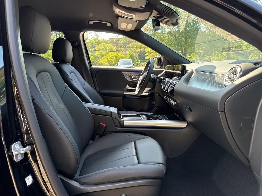 Used 2026 Black Mercedes-Benz GLA 250 image 19