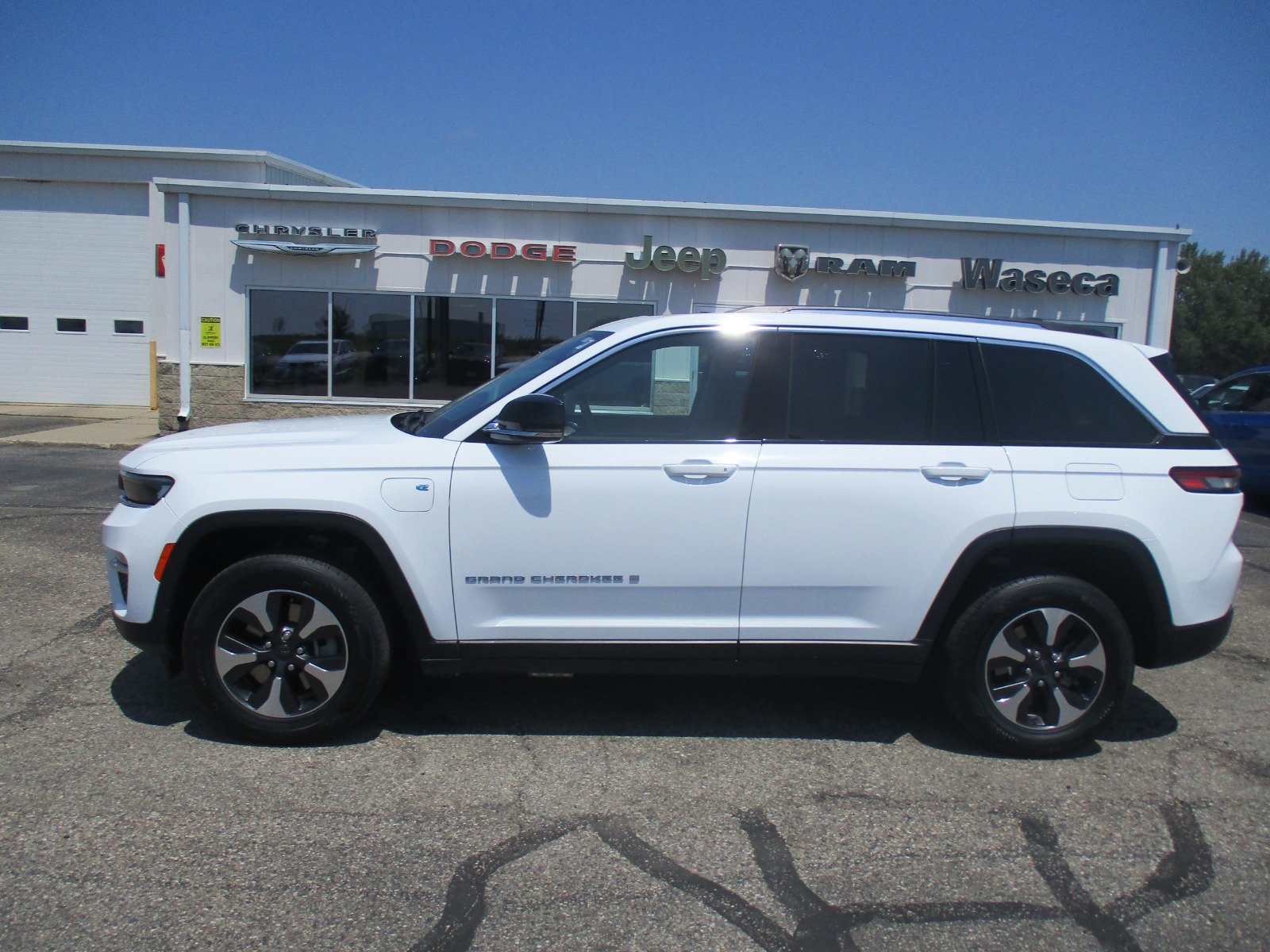 Used 2024 Jeep Grand Cherokee 4xe with VIN 1C4RJYB66R8958935 for sale in Waseca, Minnesota