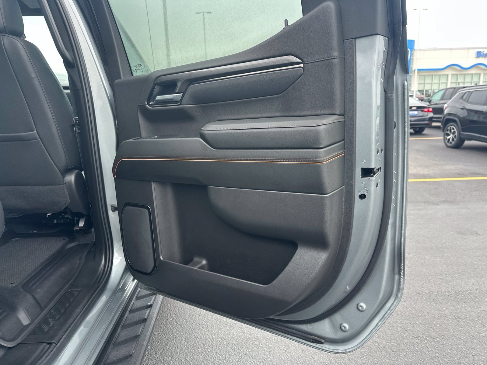 Used 2025 Gray GMC AT4 image 35