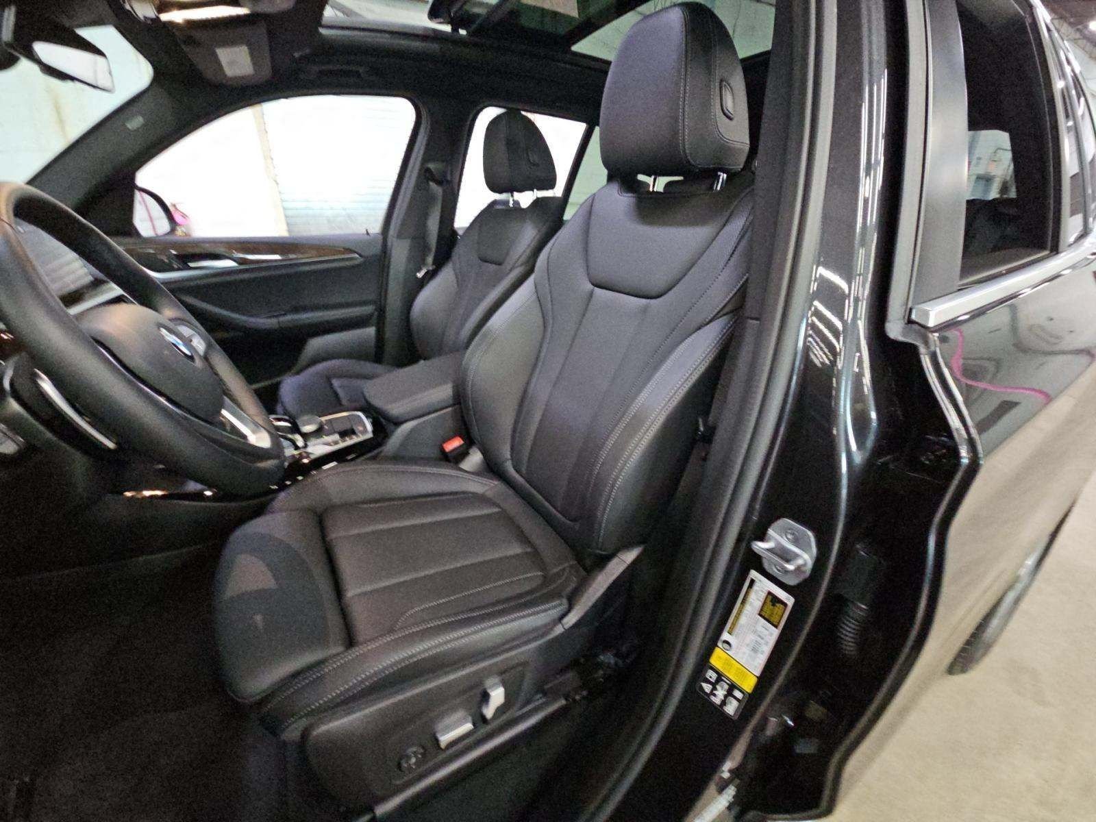 Used 2023 Dark Graphite Metallic BMW xDrive30i image 5