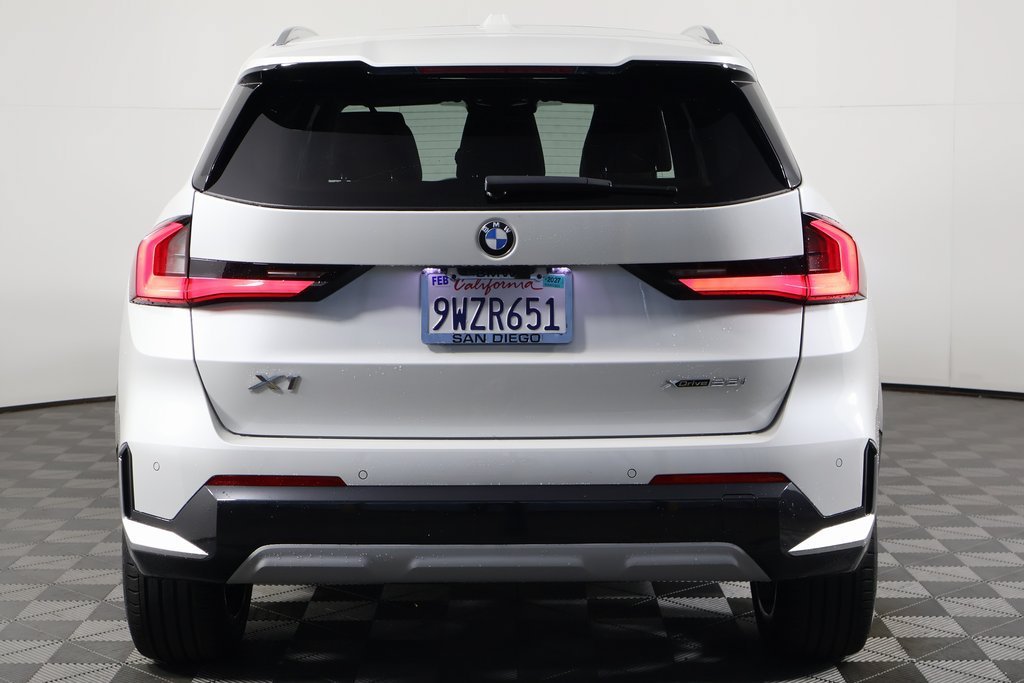 Certified Used 2026 Mineral White Metallic BMW xDrive28i image 5