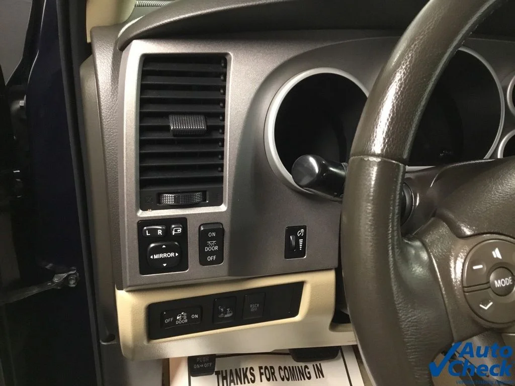 Used 2010 Blue Toyota Limited image 28