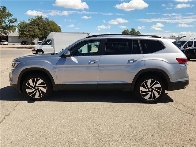 Used 2025 Silver Volkswagen 2.0T SE w/Technology Front-Wheel Drive image 2