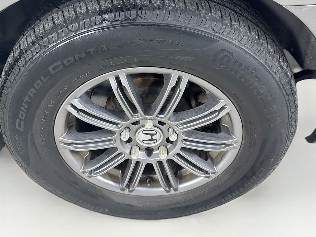 Used 2007 Nimbus Gray Metallic Honda Touring image 39