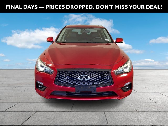 Used 2022 Red INFINITI LUXE image 3