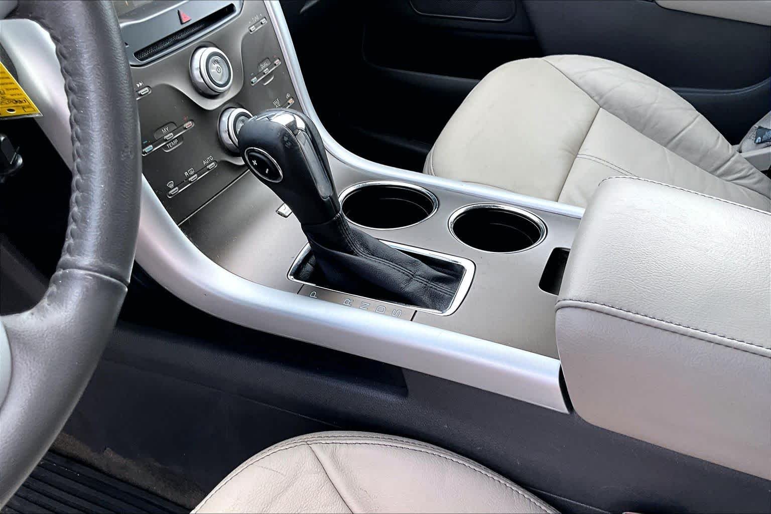Used 2013 White Platinum Metallic Tri-Coat Ford SEL image 19