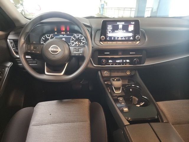 Used 2023 White Nissan SV image 5