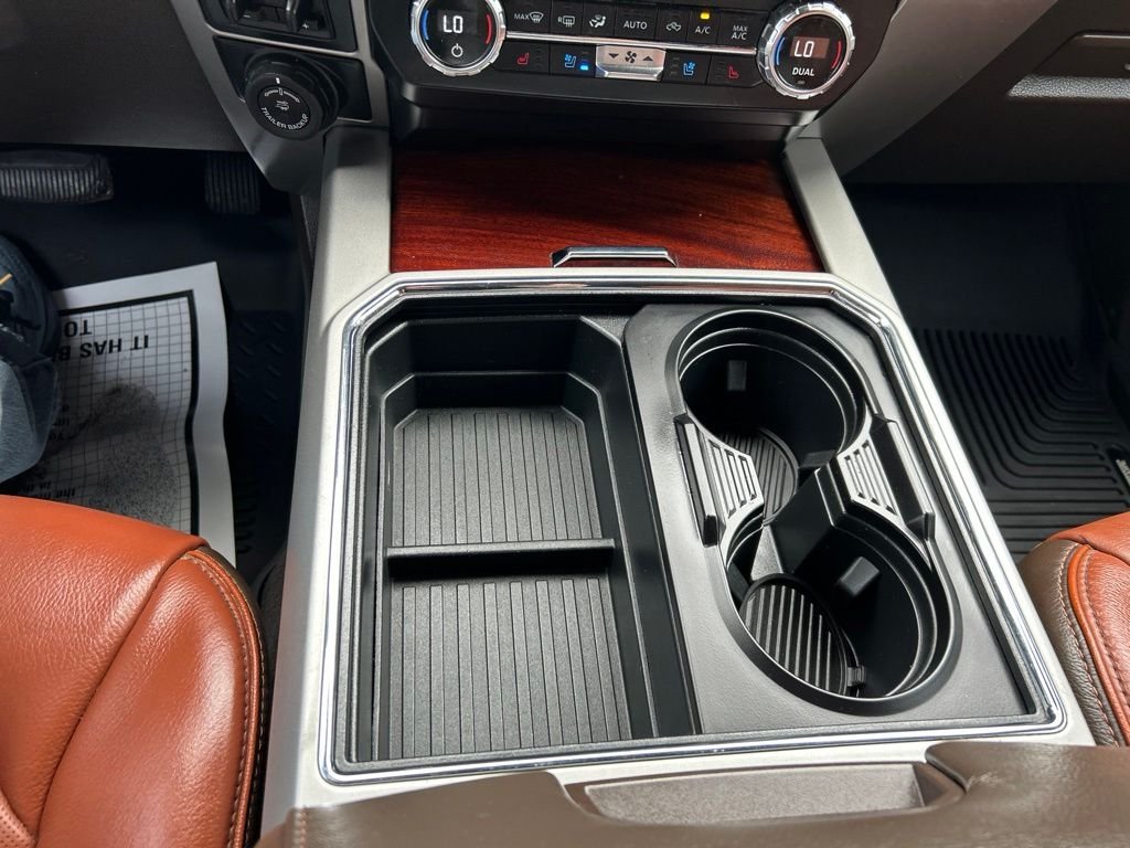 Used 2022 Oxford White Ford King Ranch image 32