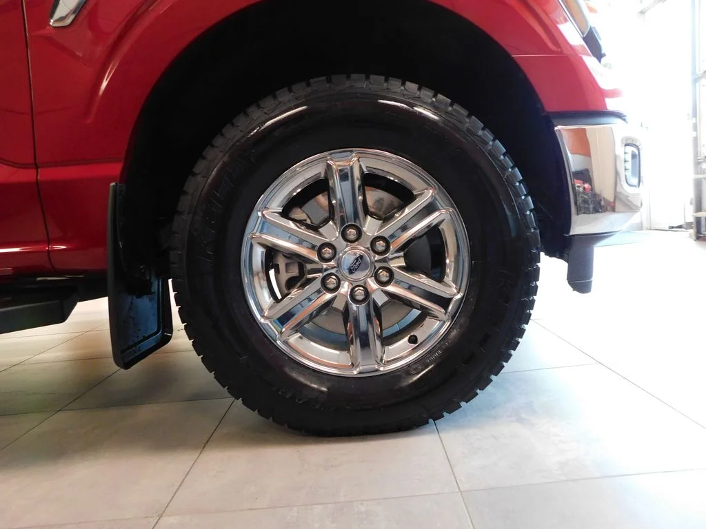 Certified Used 2025 Rapid Red Metallic Tinted Clearcoat Ford XLT image 11