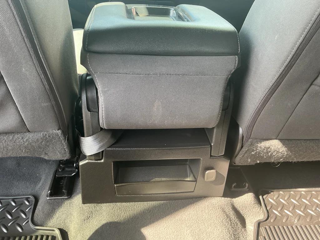 Used 2018 Silver Ice Metallic Chevrolet LT image 10