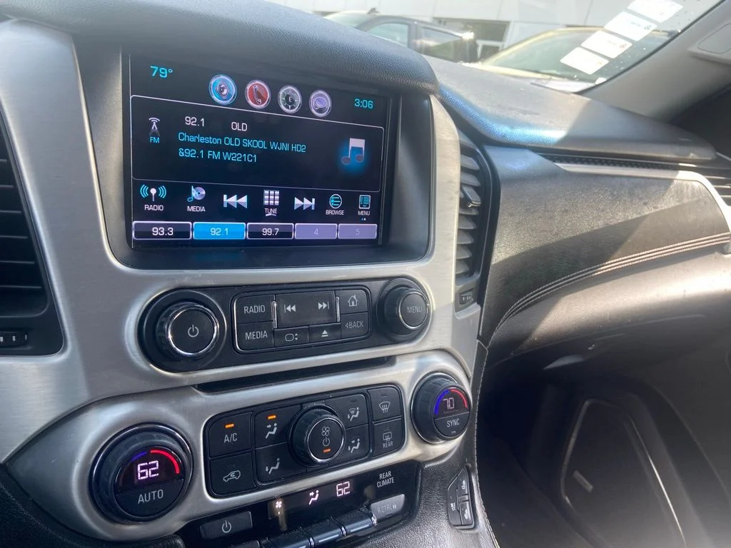 Used 2017 Onyx Black GMC SLT image 23