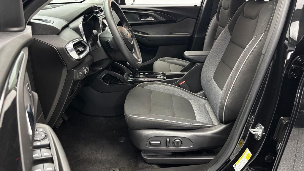 Used 2023 Black Chevrolet LT image 10