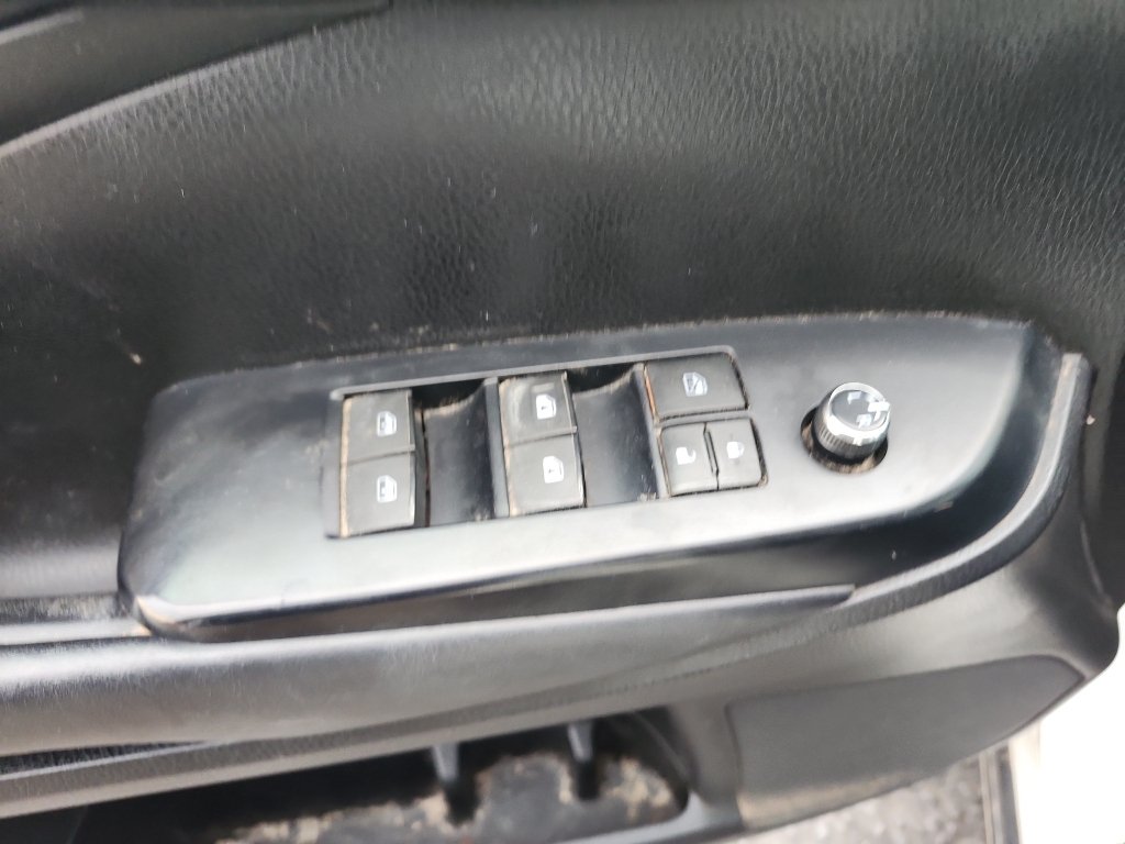 Used 2018 Blizzard Pearl Toyota SE image 18