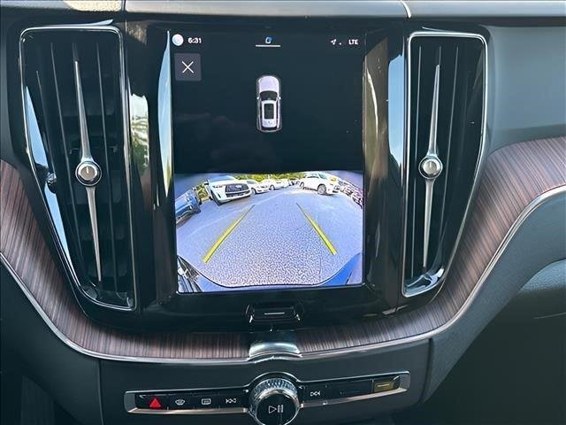 Used 2023  Volvo Plus Bright Theme image 24