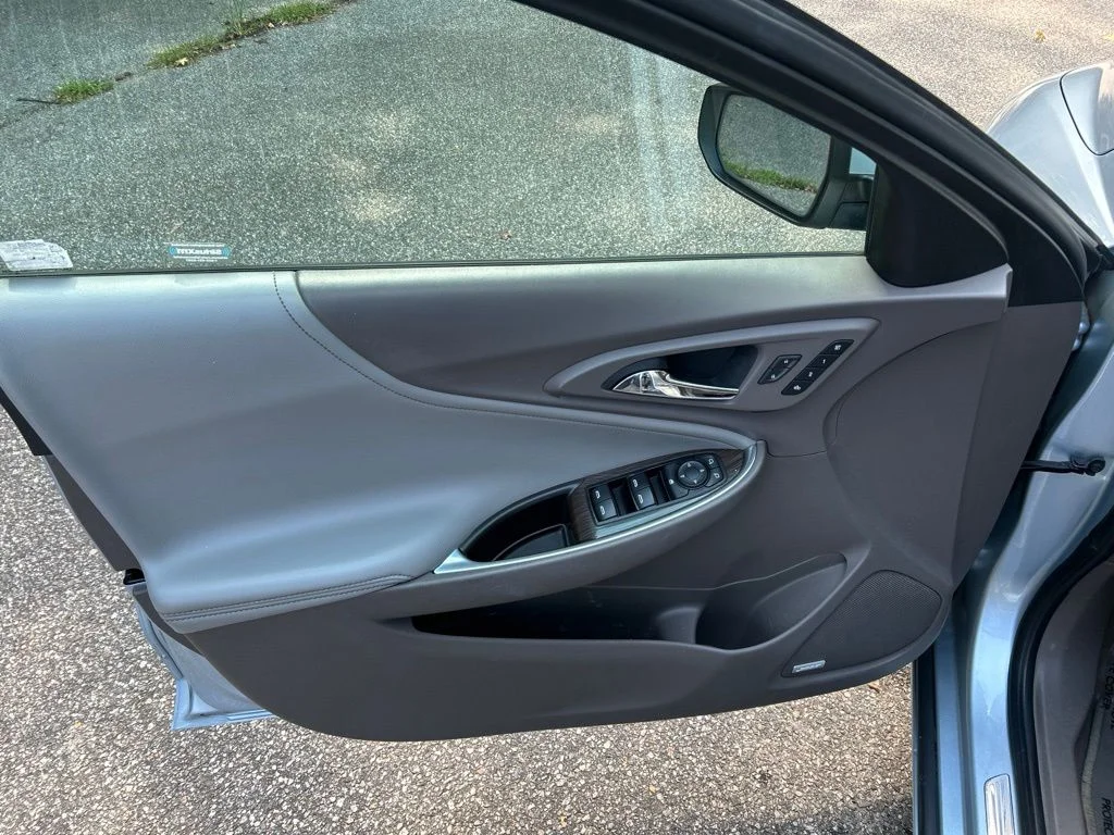 Used 2017 Blue Chevrolet Premier image 14