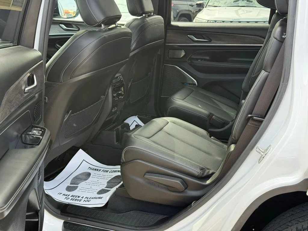 Used 2023 White Jeep Overland image 20