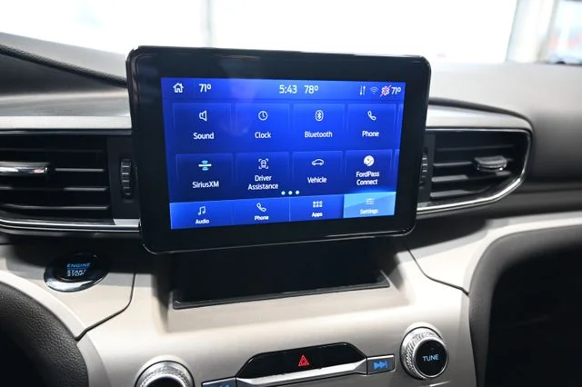 Used 2022 Black Ford XLT image 16