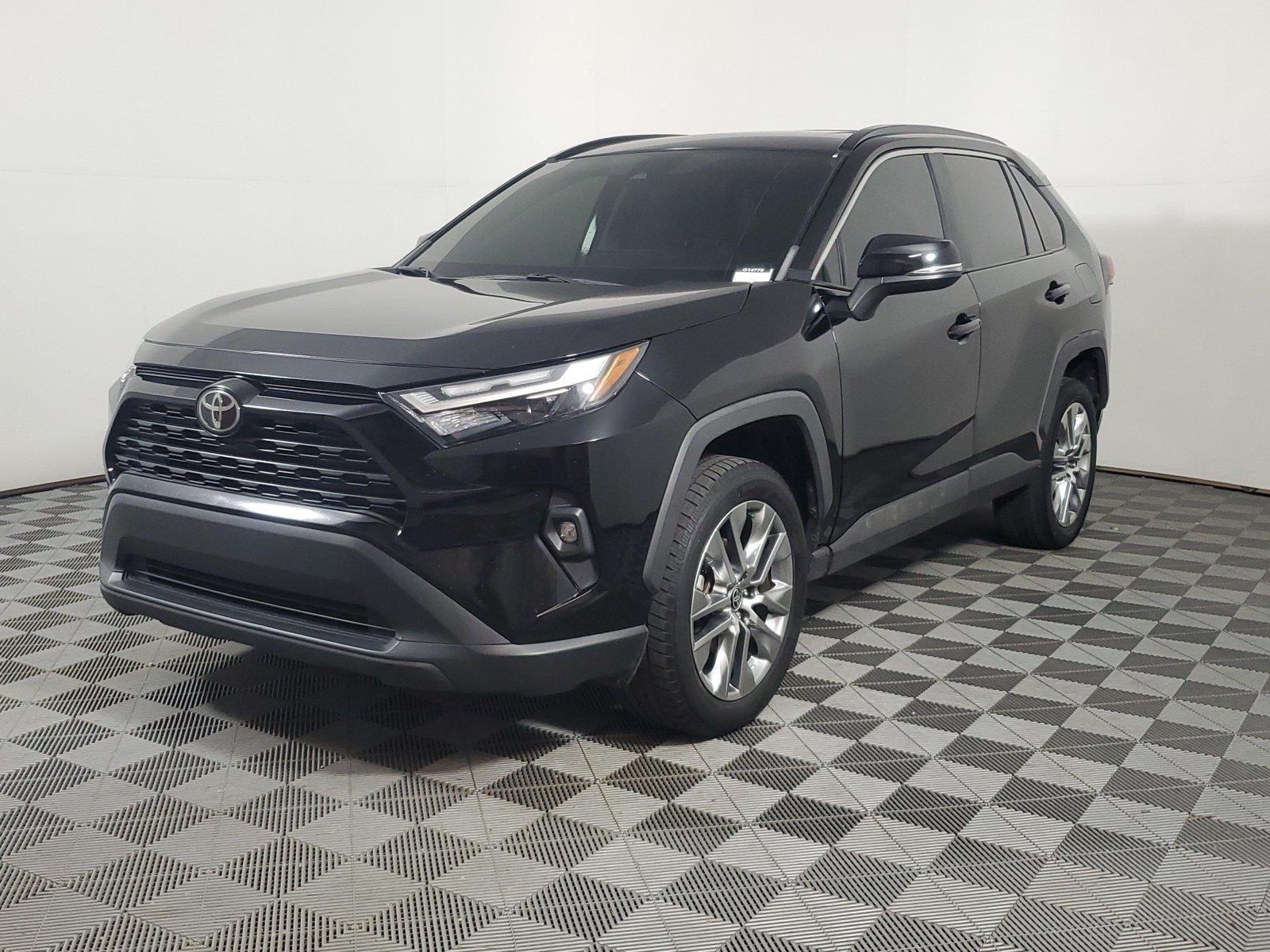 2023 Toyota RAV4 XLE Premium