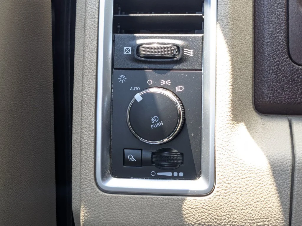 Used 2019 Delmonico Red Pearlcoat Ram Lone Star image 19