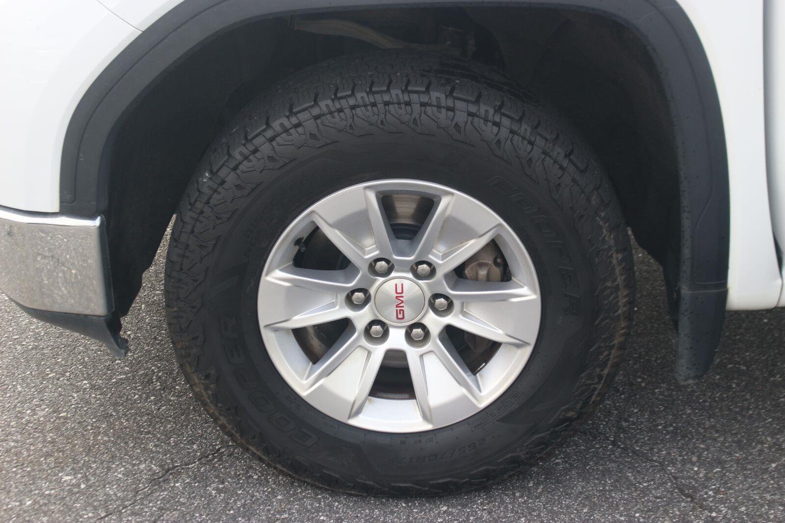 Used 2020 SUMMIT WHITE GMC 4WD Double Cab 147" image 36