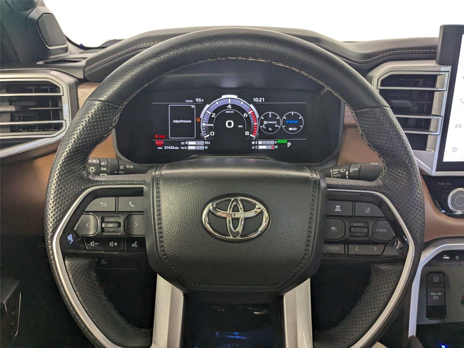 2024 Toyota Tundra 1794 Edition - Photo 18
