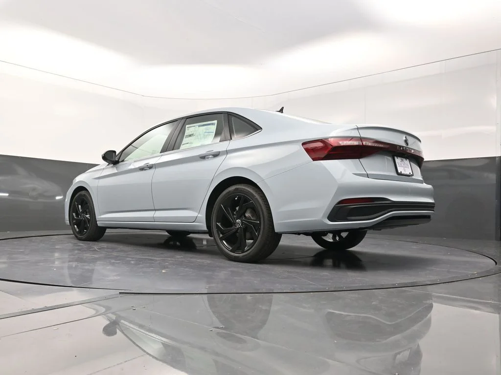 2026 Volkswagen Jetta SE - Photo 24