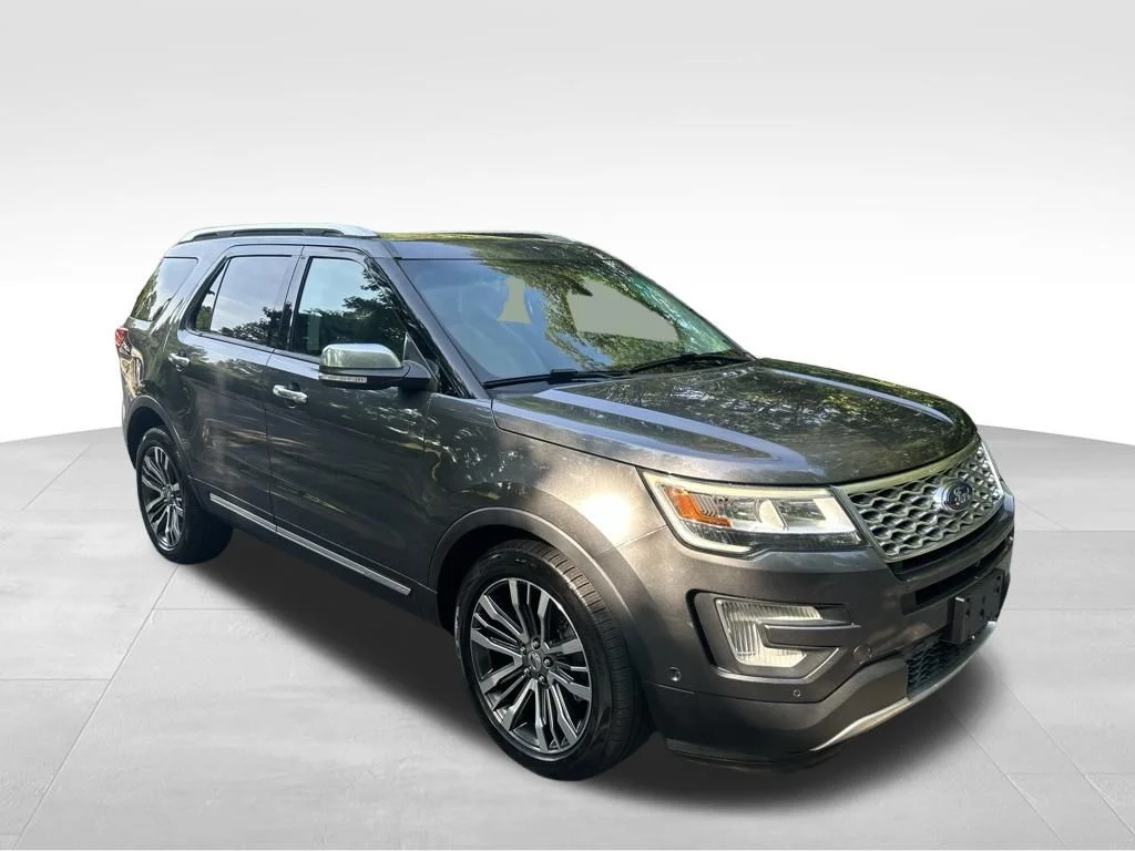 Used 2016 Gray Ford Platinum image 8