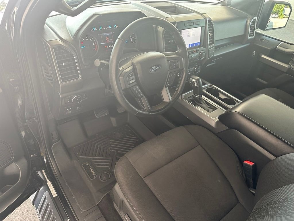 Used 2020 Black Ford XLT image 13