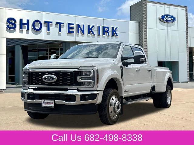 Used 2025 White Ford Lariat image 3