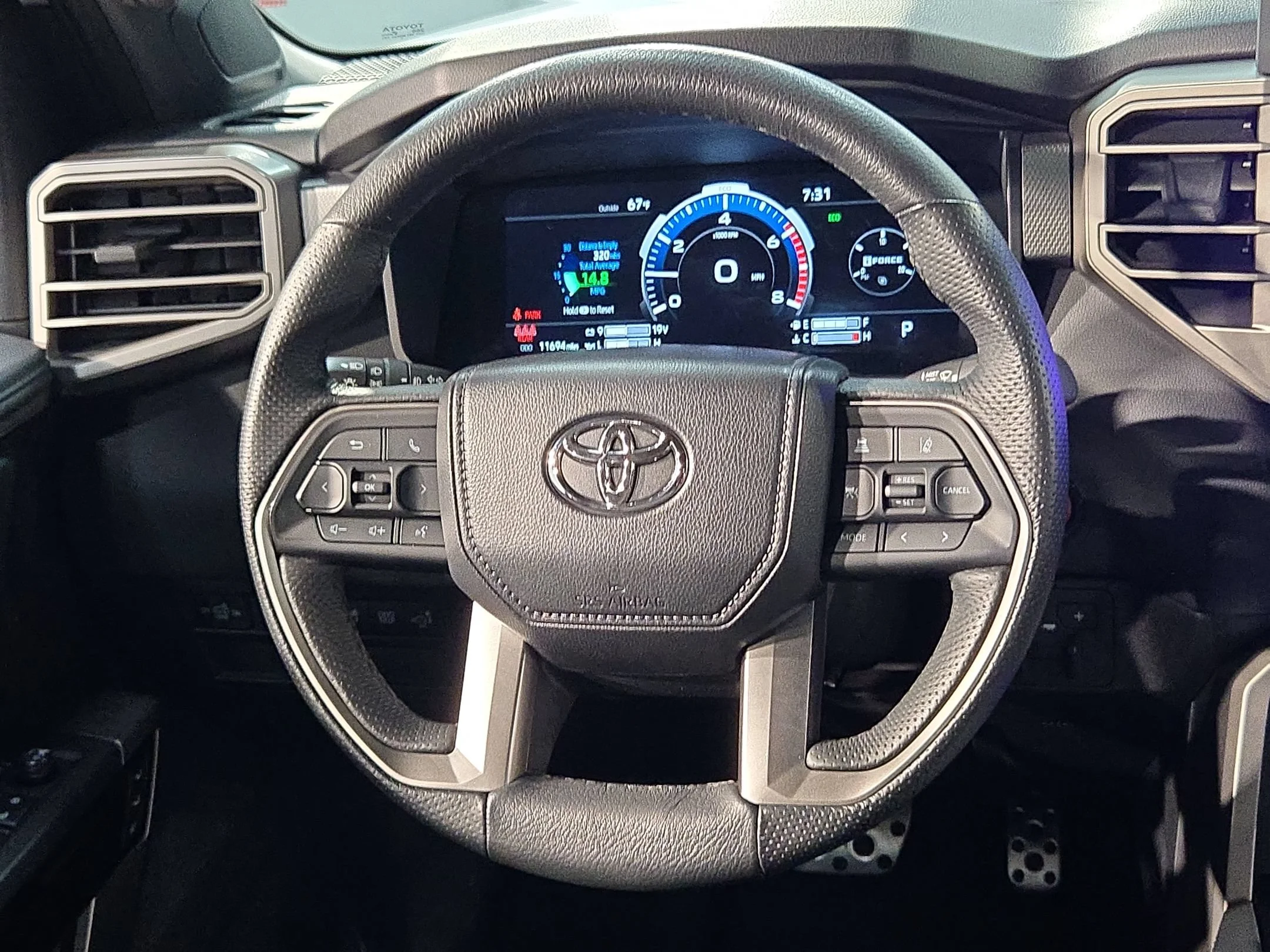 Certified Used 2025 Wind Chill Pearl Toyota Limited image 27