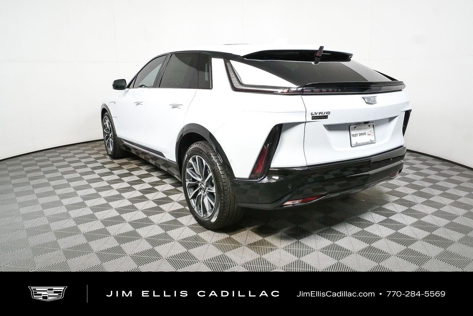 New 2027 Vibrant White Tricoat Cadillac Sport image 30