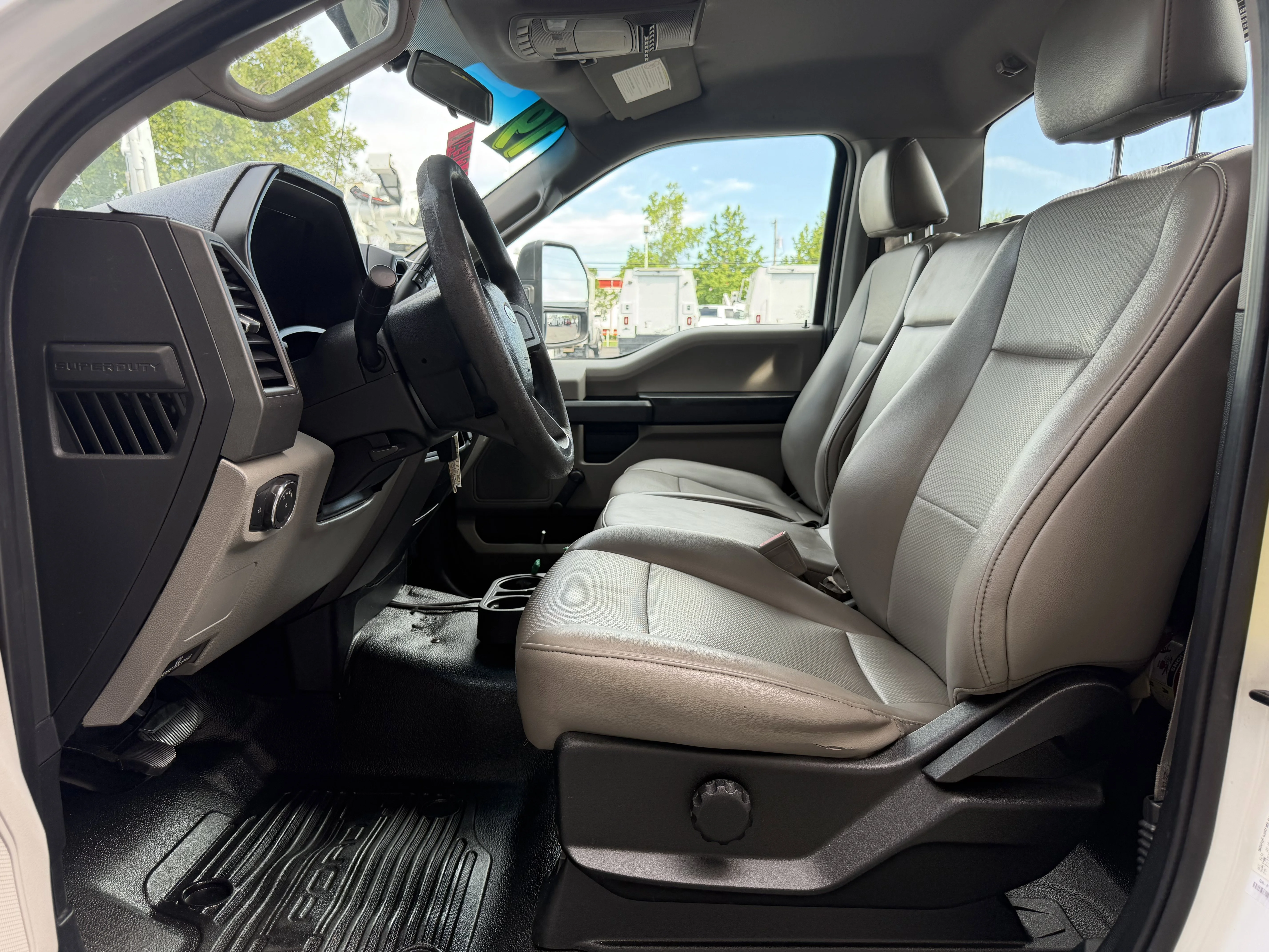 Used 2019 Oxford White   Z1 Ford XLT image 18